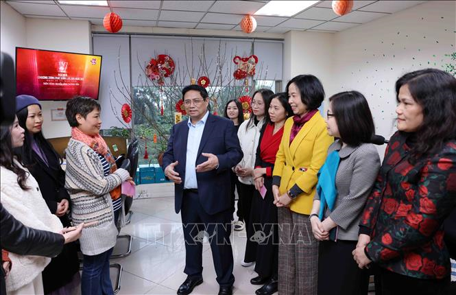 Thủ tướng Phạm Minh Chính kiểm tra công tác ứng trực và chúc Tết cán bộ, phóng viên các cơ quan thông tấn, báo chí